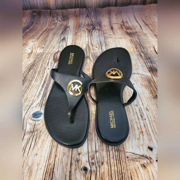 Michael Kors Marlena Thong Sandal - Picture 4 of 8